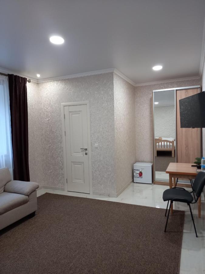 Готель River House Umanʼ Exterior foto