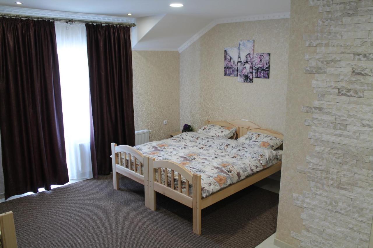 Готель River House Umanʼ Exterior foto
